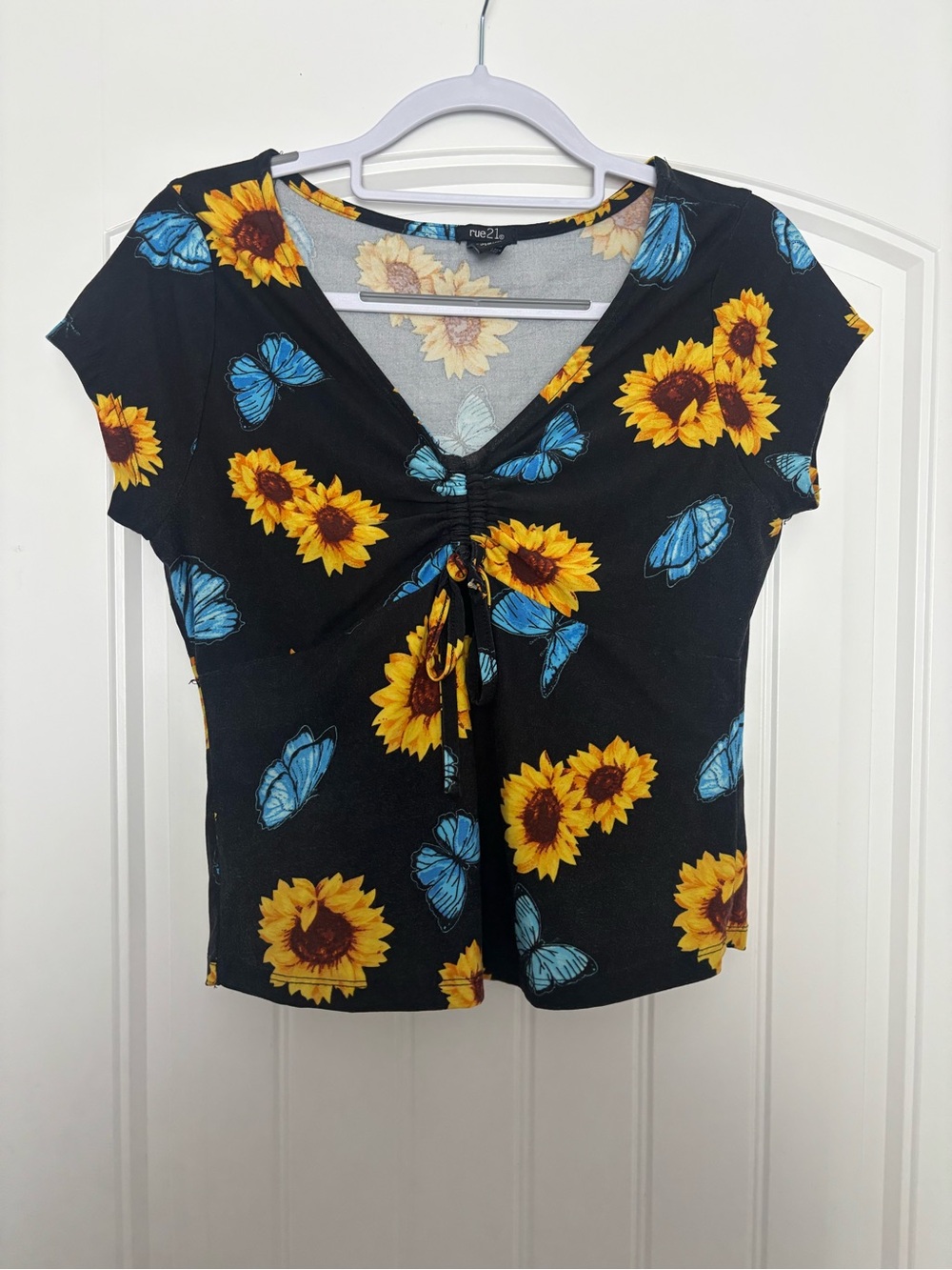 Rue21 Black Sunflower & Blue Butterfly Tie-Front Crop Top